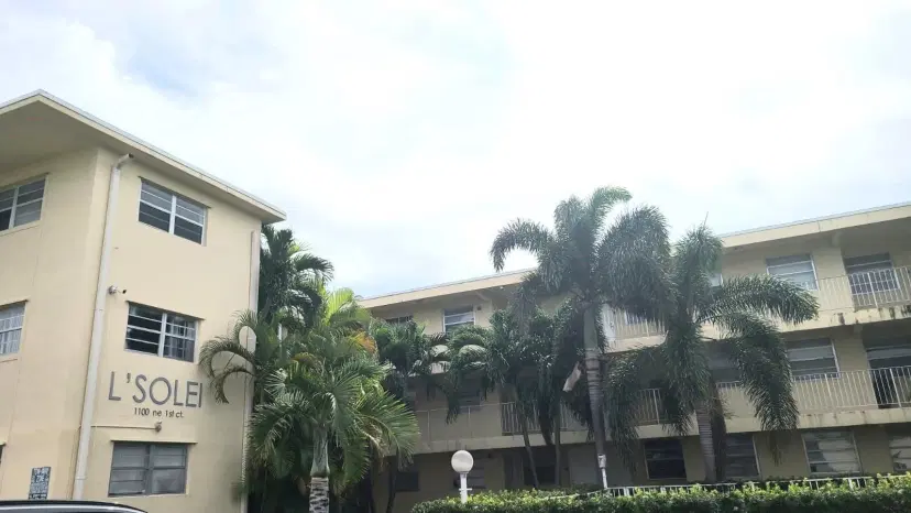Picture of 1100 NE 1St Court 305, Hallandale Beach FL 33009