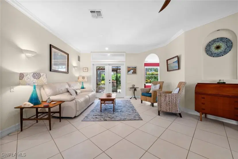 Picture of 2440 River Reach Dr, Naples FL 34104
