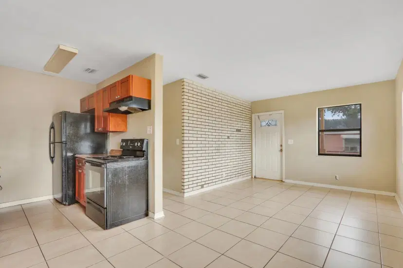 Picture of 1070 W 26Th Court, Riviera Beach FL 33404