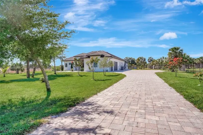 Picture of 242 41St Ave Nw, Naples FL 34120