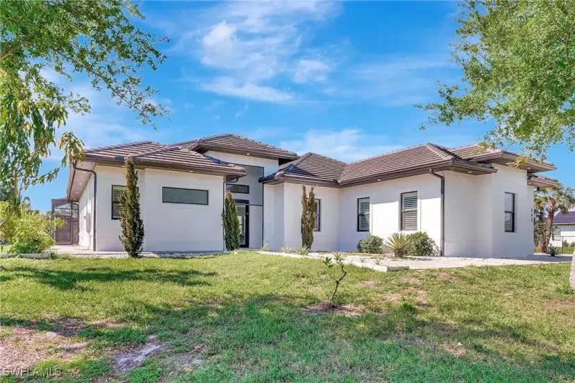 Picture of 242 41St Ave Nw, Naples FL 34120
