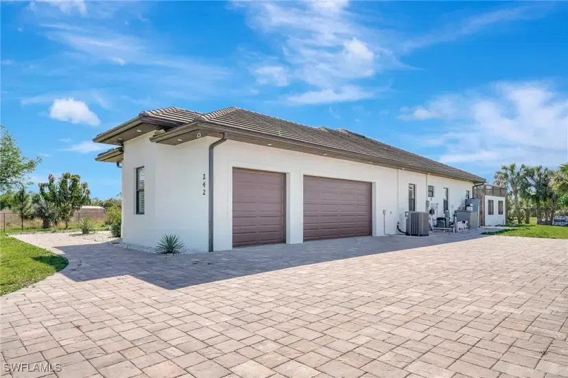 Picture of 242 41St Ave Nw, Naples FL 34120