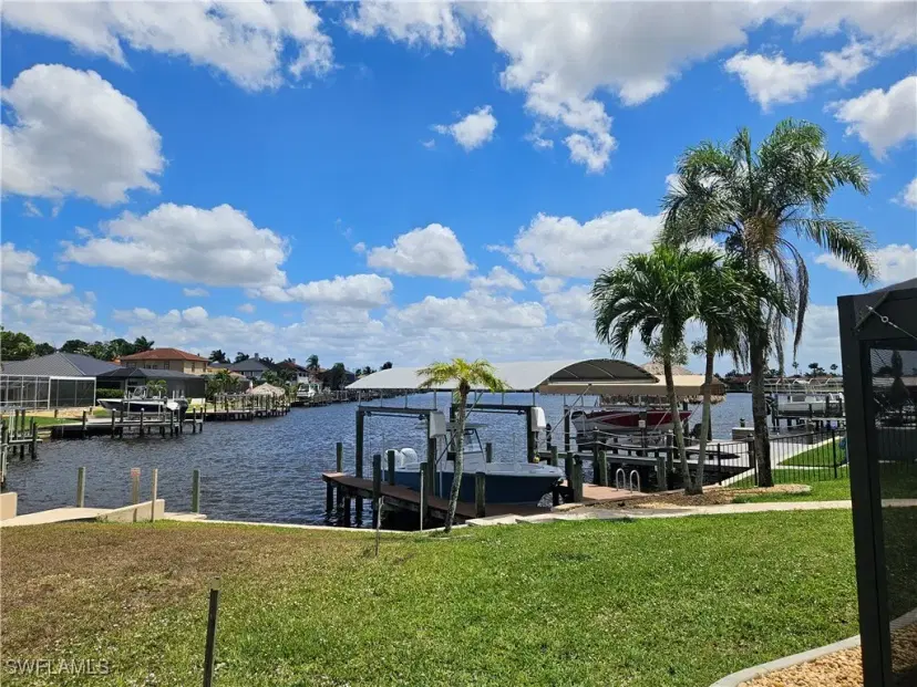 Picture of 1917 SE 19Th Ln, Cape Coral FL 33990