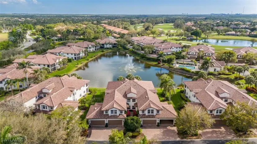 Picture of 8208 Saratoga Dr 202, Naples FL 34113