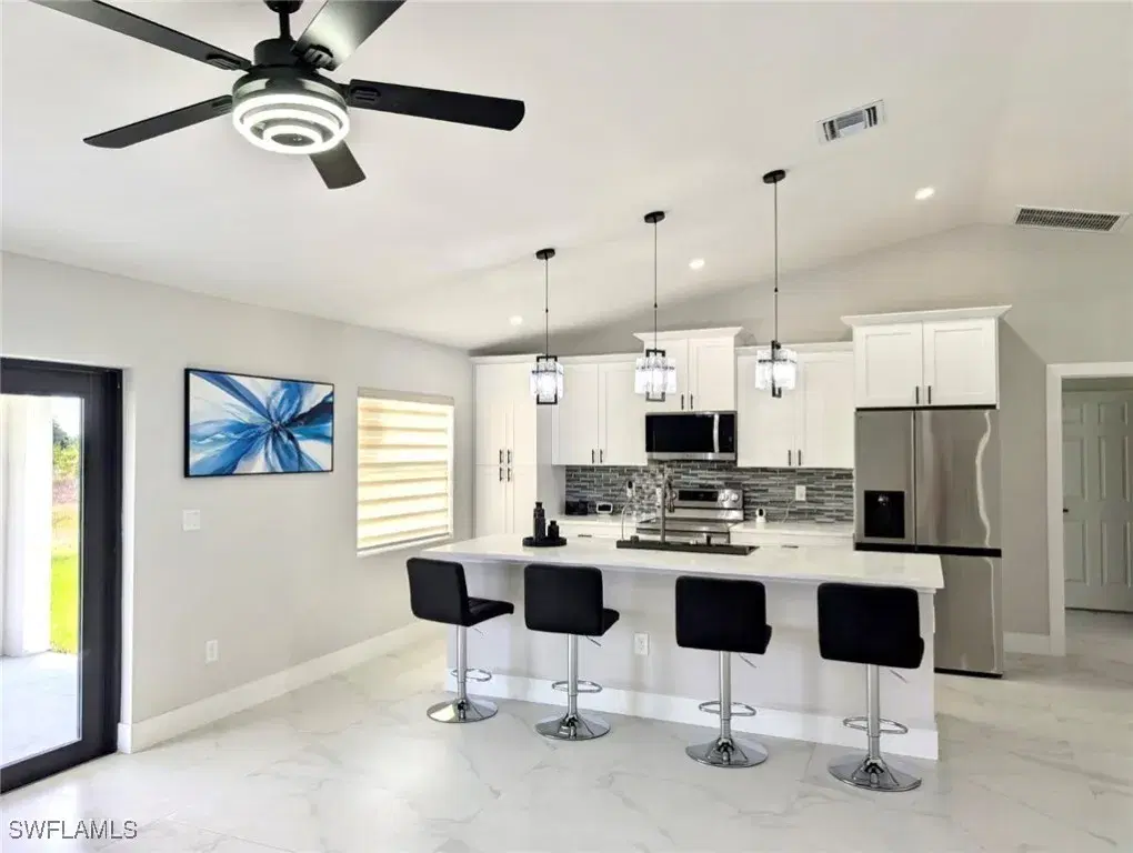 Picture of 1115 Capetown Ave, Lehigh Acres, FL 33974