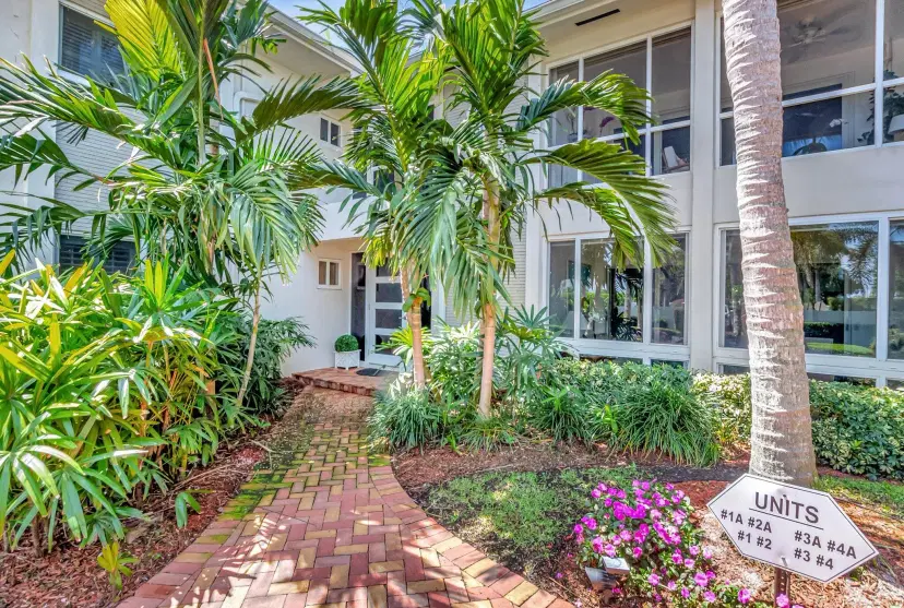 Picture of 200 Andrews Avenue 1, Delray Beach FL 33483