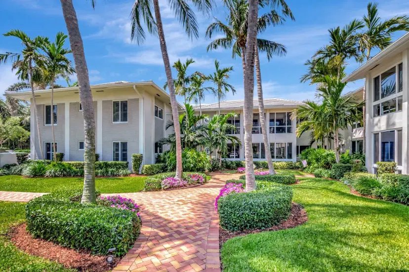 Picture of 200 Andrews Avenue 1, Delray Beach FL 33483