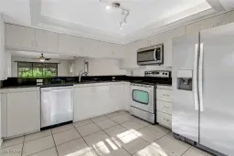 Picture of 209 Pinebrook Dr, Fort Myers, FL 33907