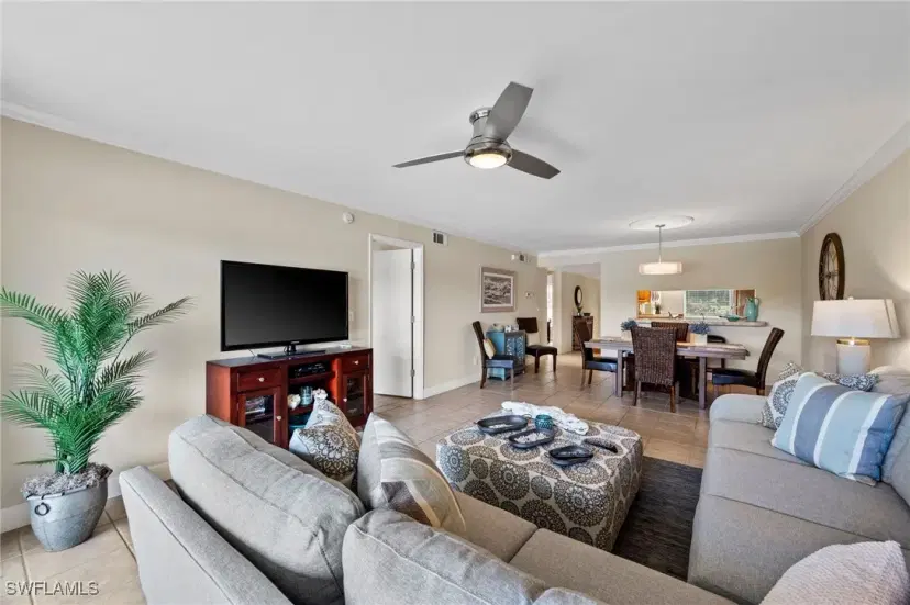 Picture of 1250 Yesica Ann Cir E-105, Naples FL 34110