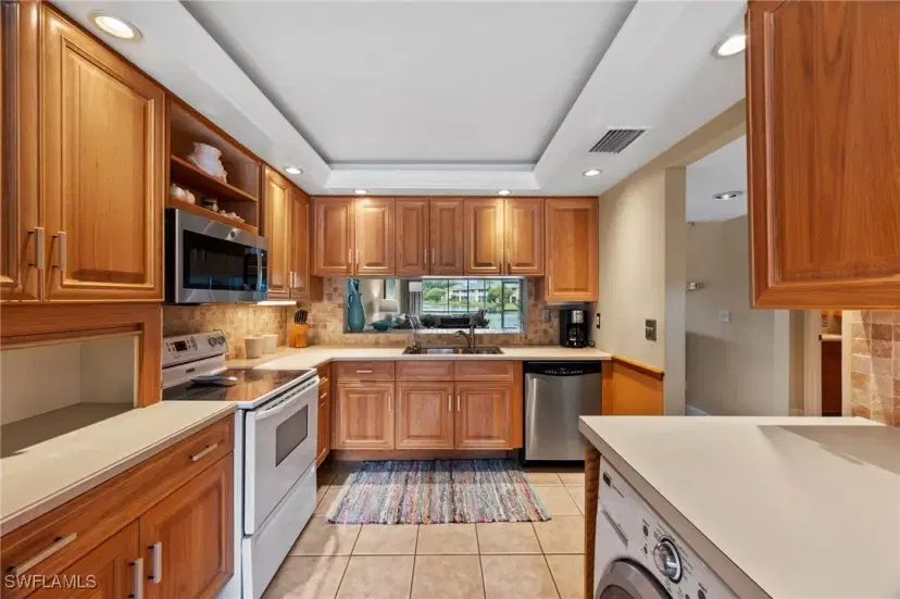 Picture of 1250 Yesica Ann Cir E-105, Naples FL 34110