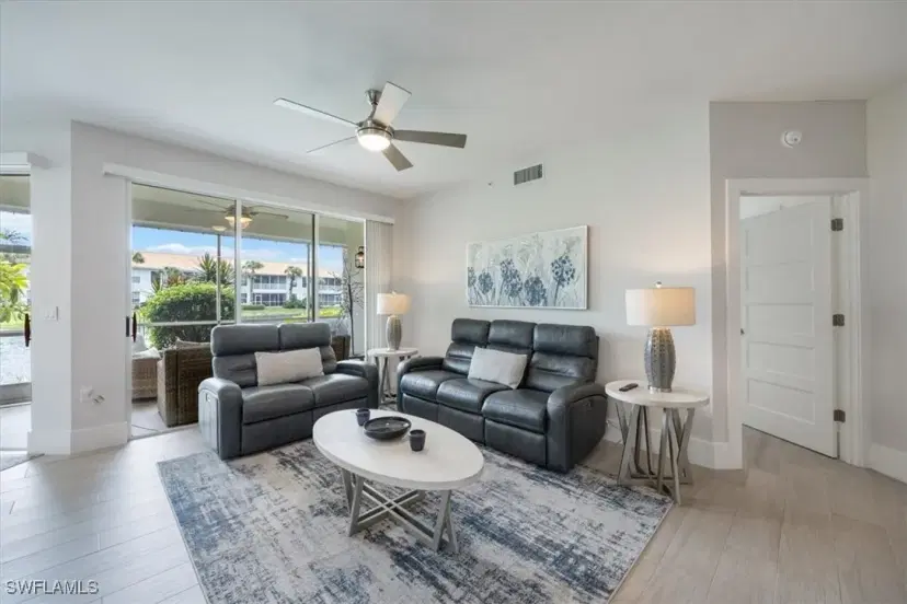 Picture of 2220 Arielle Dr 2009, Naples FL 34109