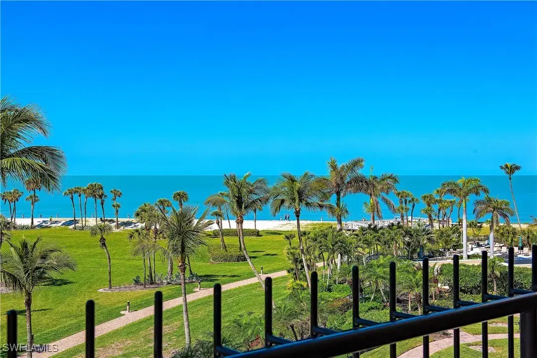 Picture of 4251 Gulf Shore Blvd N 5C, Naples, FL 34103