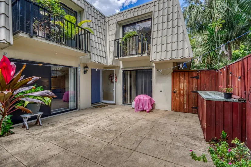 Picture of 1700 Embassy Drive 510, West Palm Beach FL 33401