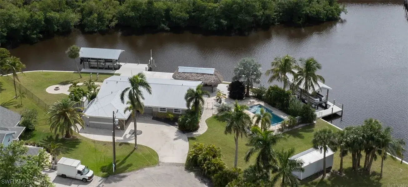 Picture of 416 Seaworthy Rd, North Fort Myers, FL 33903
