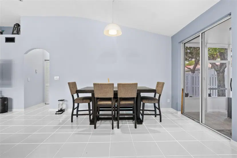 Picture of 801 NW 130Th Ave, Pembroke Pines FL 33028