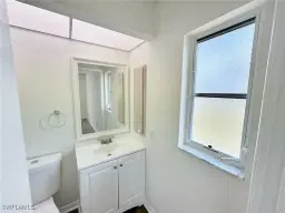 Picture of 416 SE 19Th Ter, Cape Coral, FL 33990