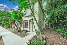 Picture of 982 Summit Lake Drive, West Palm Beach, FL 33406