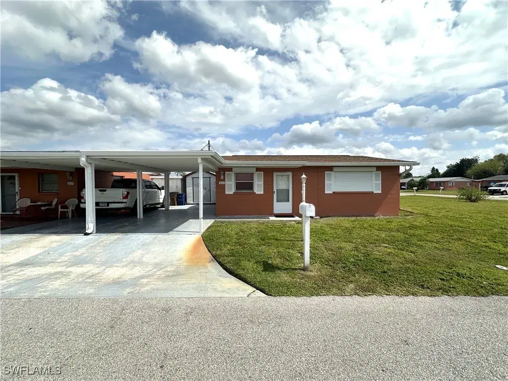 Picture of 1113 Broad Ct, Lehigh Acres, FL 33936