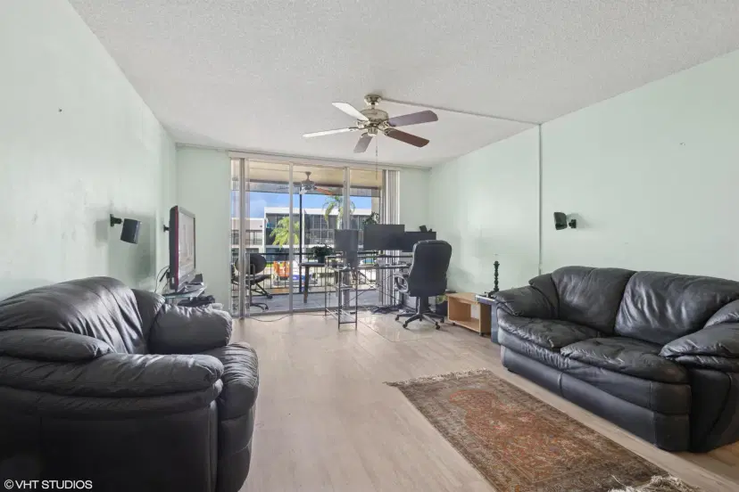 Picture of 777 S Federal Highway G215, Pompano Beach FL 33062
