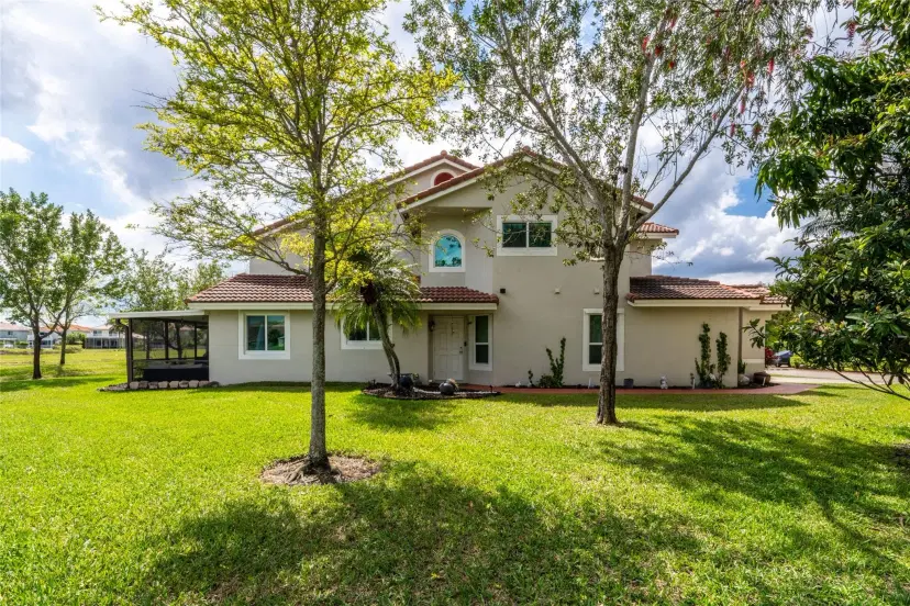 Picture of 7532 S Pinewalk Dr, Margate FL 33063