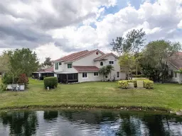 Picture of 7532 S Pinewalk Dr, Margate, FL 33063