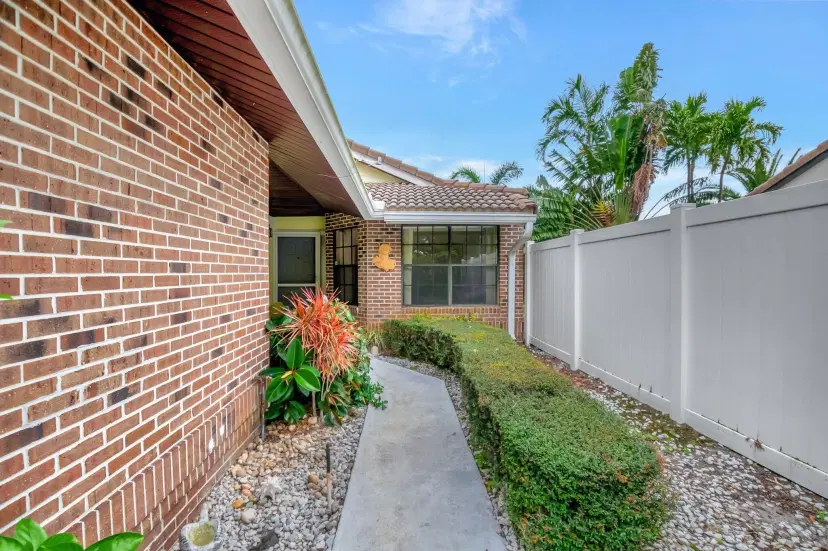 Picture of 4171 NW 2Nd Street, Delray Beach FL 33445