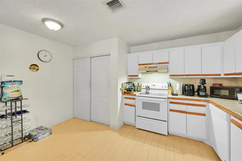 Picture of 3602 NW 95Th Ter 20, Sunrise FL 33351