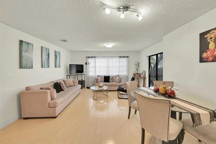 Picture of 3602 NW 95Th Ter 20, Sunrise FL 33351