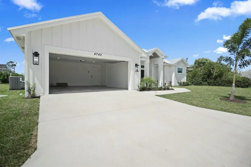 Picture of 4742 SE Starling Way, Stuart FL 34997