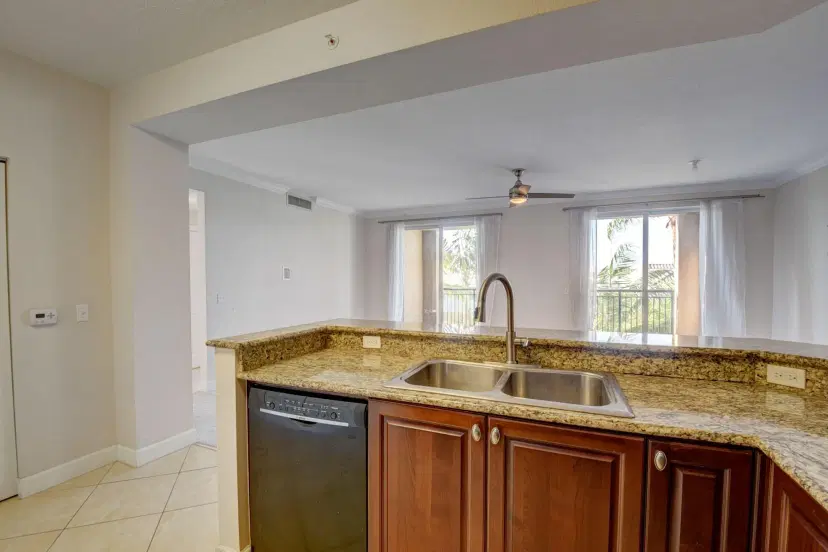 Picture of 1690 Renaissance Commons Boulevard 1419, Boynton Beach FL 33426