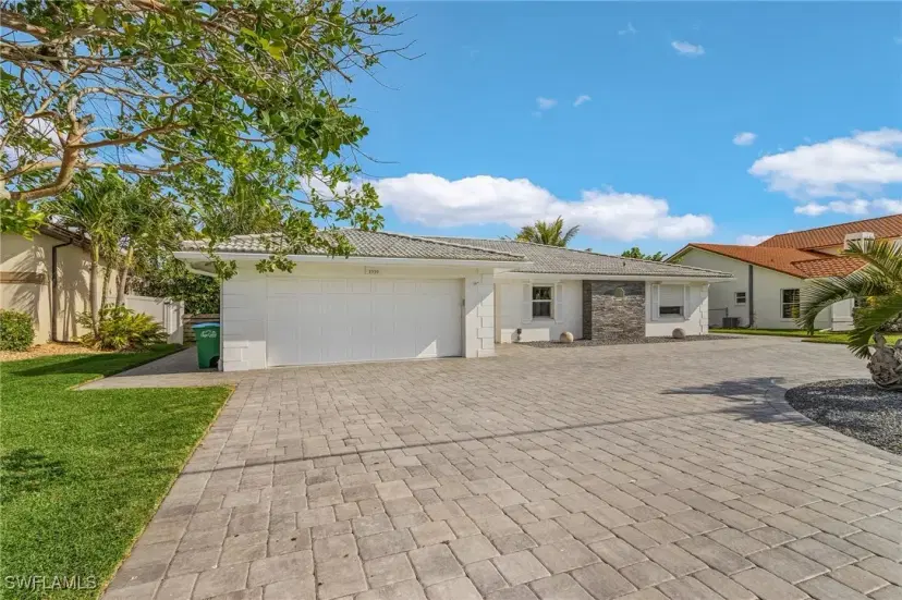 Picture of 2530 SE 28Th St, Cape Coral FL 33904