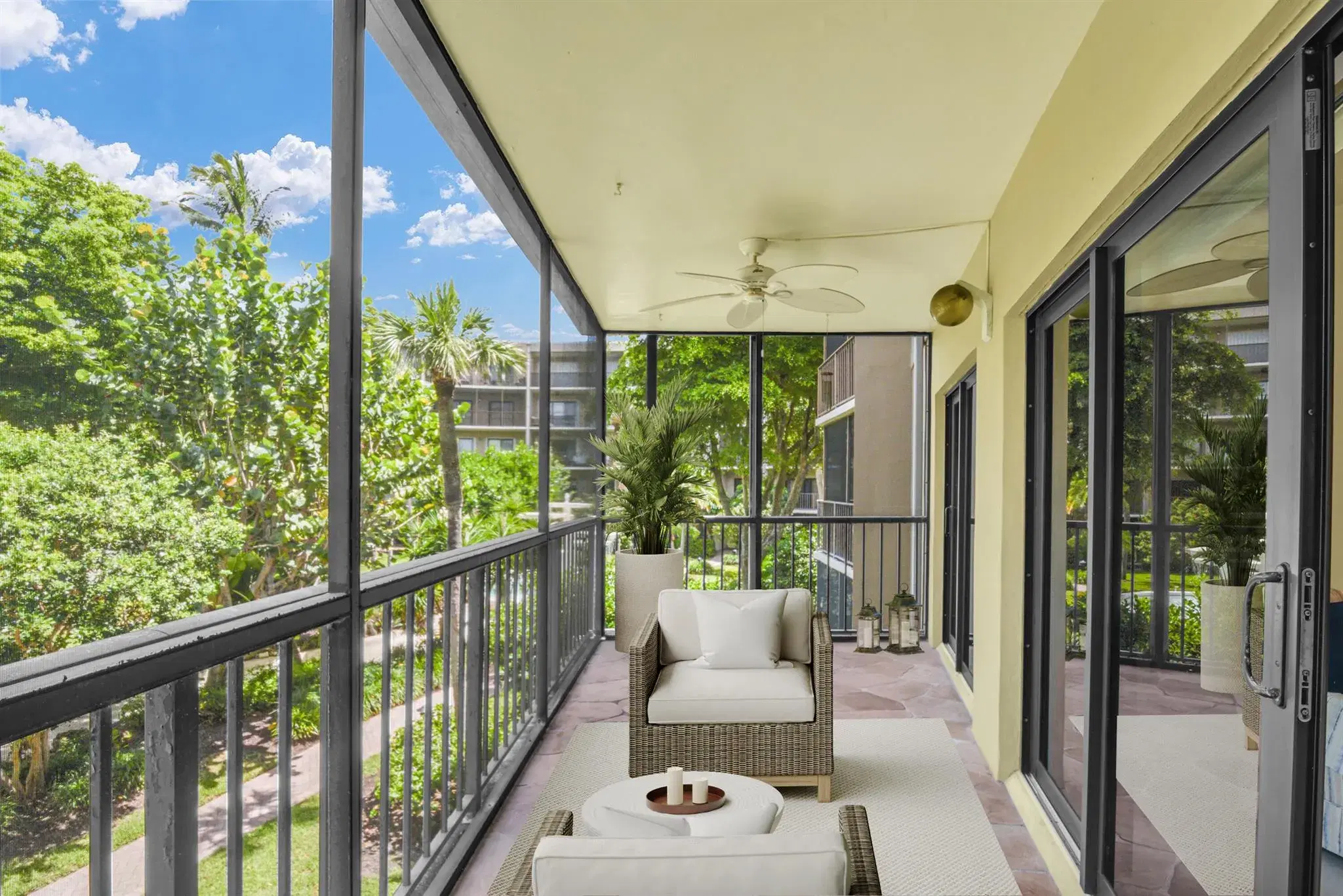 Picture of 3605 S Ocean Boulevard Bldg C 230, South Palm Beach, FL 33480