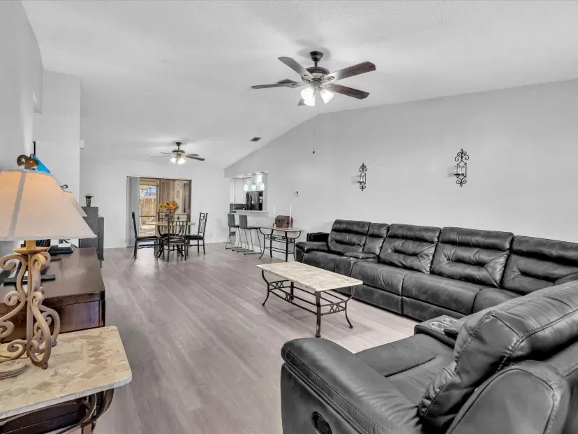 Picture of 7704 Sunflower Dr, Margate FL 33063