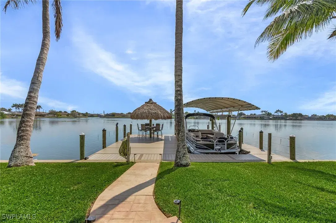 Picture of 408 SE 5Th St, Cape Coral, FL 33990