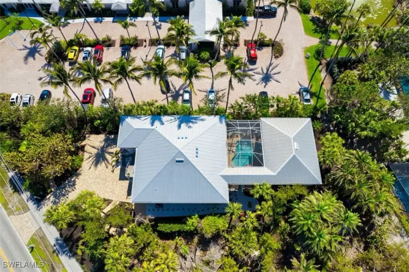 Picture of 1233/1235 Middle Gulf Dr, Sanibel FL 33957