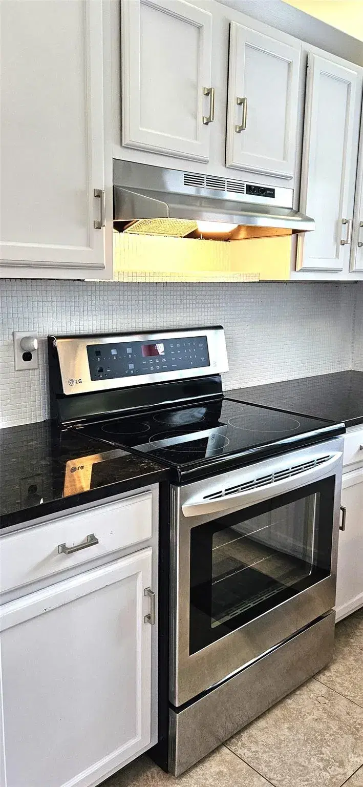 Picture of 48 Woodland Dr 207, Vero Beach FL 32962