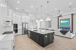 Picture of 15398 Turin Dr, Naples, FL 34114