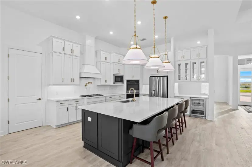 Picture of 15398 Turin Dr, Naples FL 34114