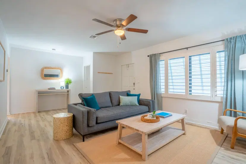 Picture of 1428 NE 17Th Ave, Fort Lauderdale FL 33304