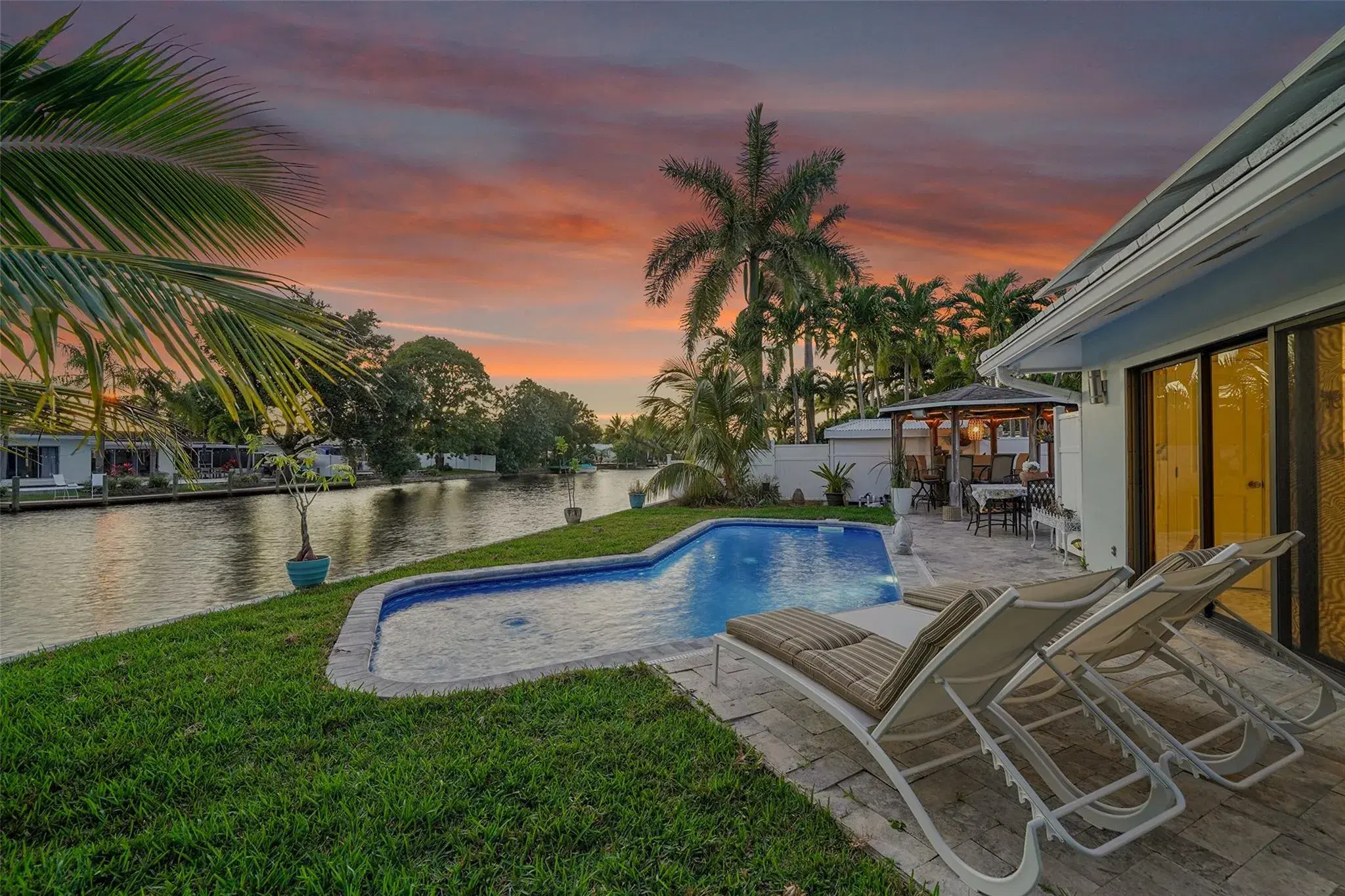 Picture of 208 NE 30Th St, Wilton Manors, FL 33334