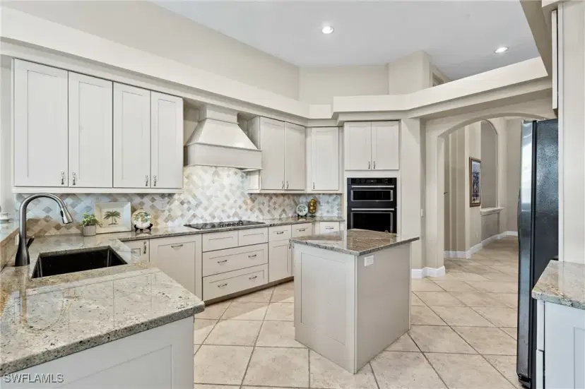 Picture of 2405 Sagramore Pl, Cape Coral FL 33914
