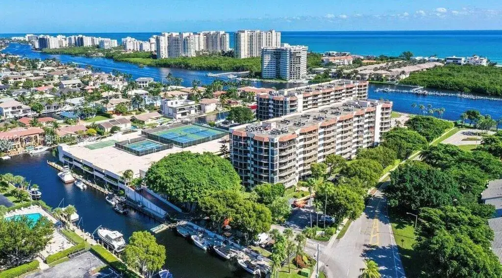Picture of 859 Jeffery Street 502, Boca Raton, FL 33487