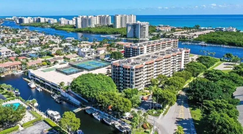 Picture of 859 Jeffery Street 502, Boca Raton FL 33487