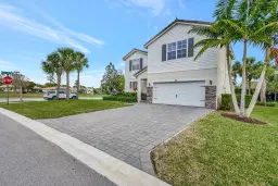 Picture of 92 Palmetto Ln, Royal Palm Beach, FL 33411