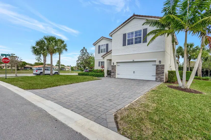 Picture of 92 Palmetto Ln, Royal Palm Beach FL 33411