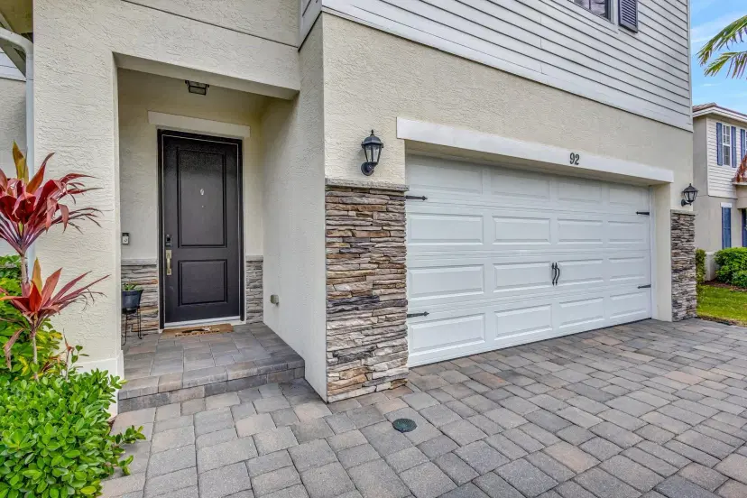 Picture of 92 Palmetto Ln, Royal Palm Beach FL 33411