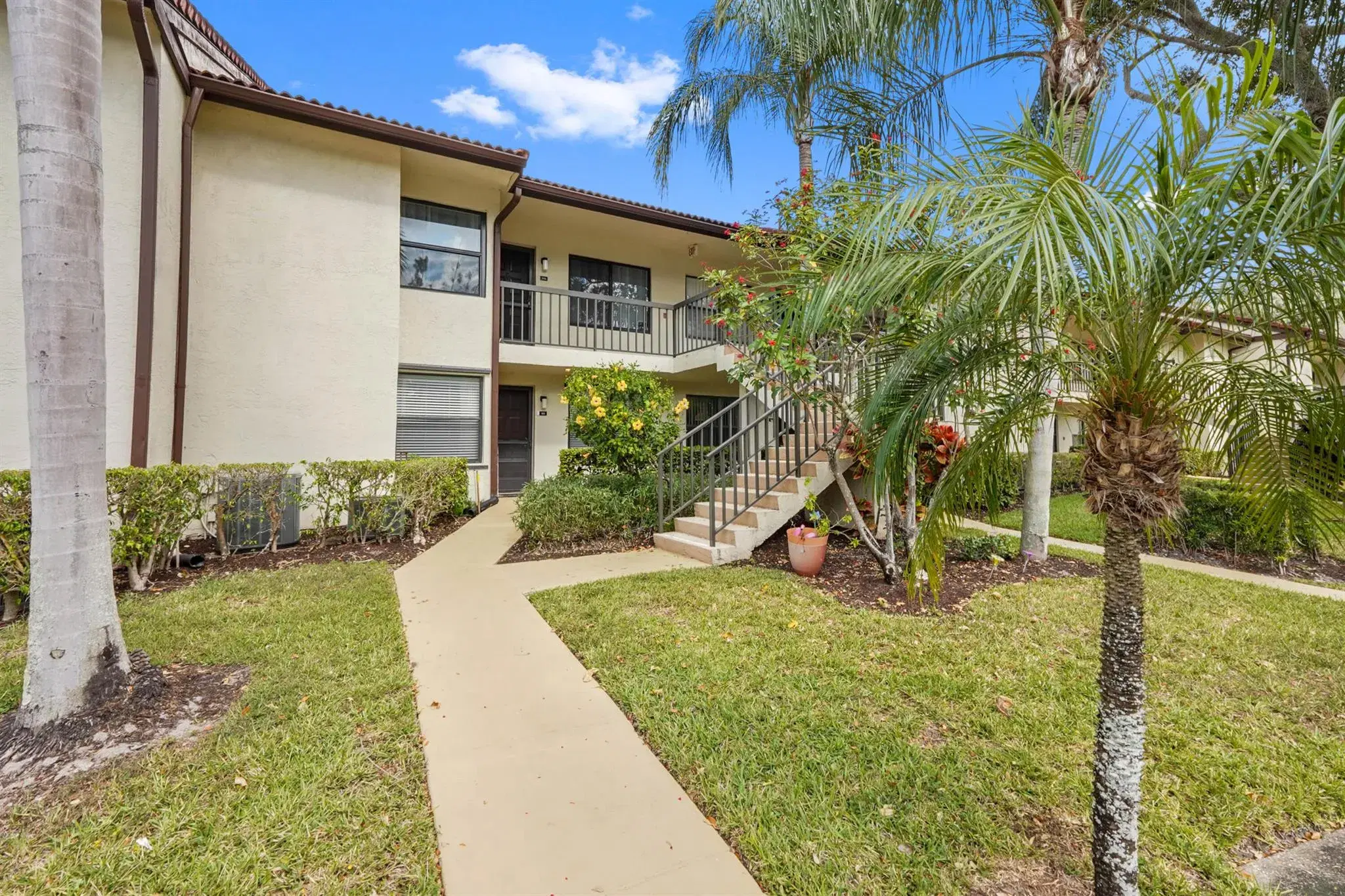 Picture of 4745 E Lucerne Lakes Boulevard 103, Lake Worth, FL 33467