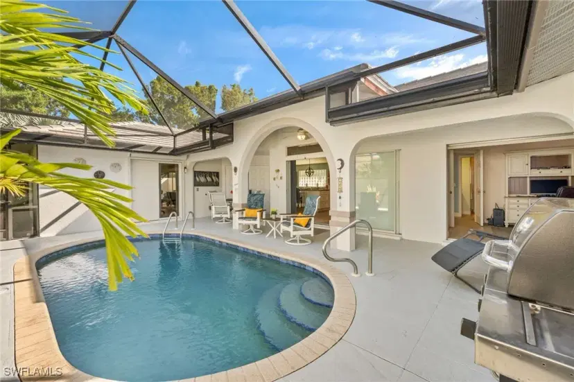 Picture of 12985 Beacon Cove Ln, Fort Myers FL 33919