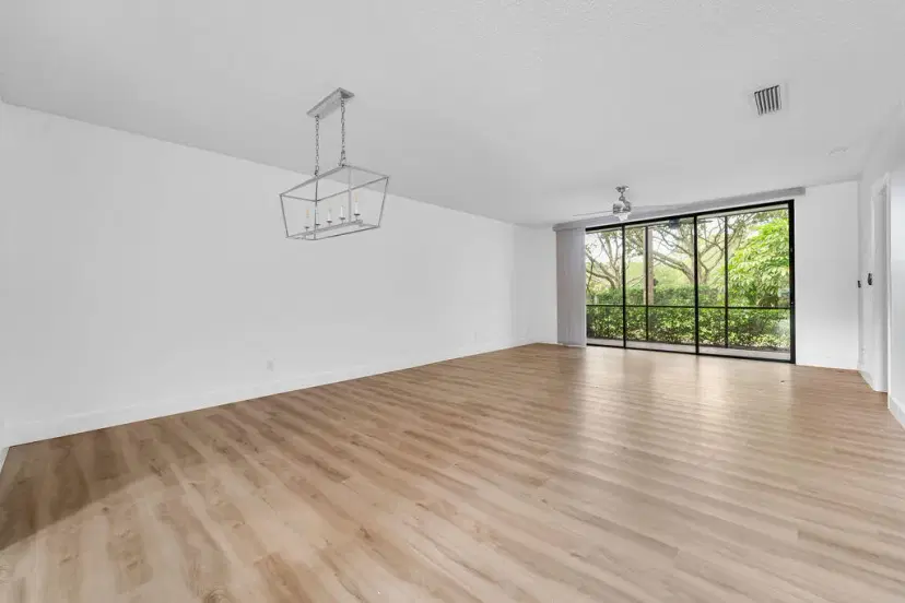Picture of 1101 Duncan Circle 103, Palm Beach Gardens FL 33418