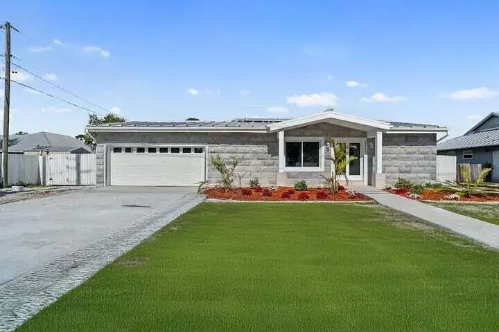 Picture of 2313 SE Mariposa Avenue, Port St Lucie FL 34952